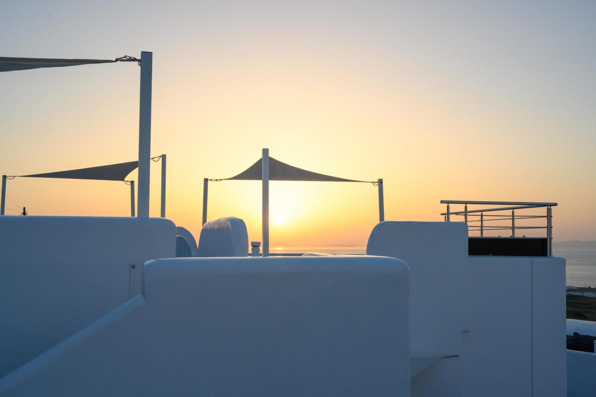 Sole D'Oro Luxury Suites Oia  Bagian luar foto